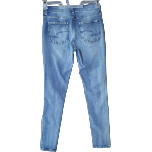 Time and Tru Womens Skinny Jeans Stretch Low Rise Light Distressing Size 6 VGC - Picture 5 of 7